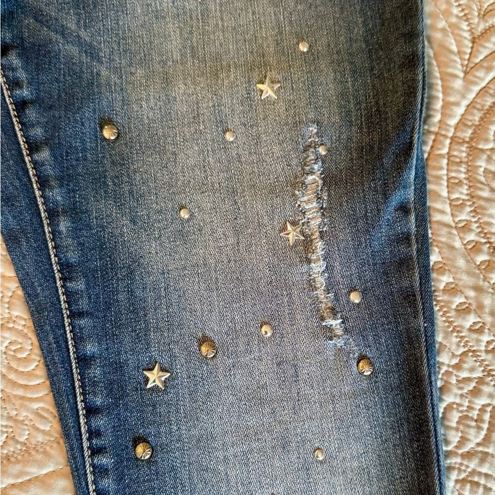 INC International Concepts skinny leg stretch star stud embellished jeans size 6 - Picture 7 of 9